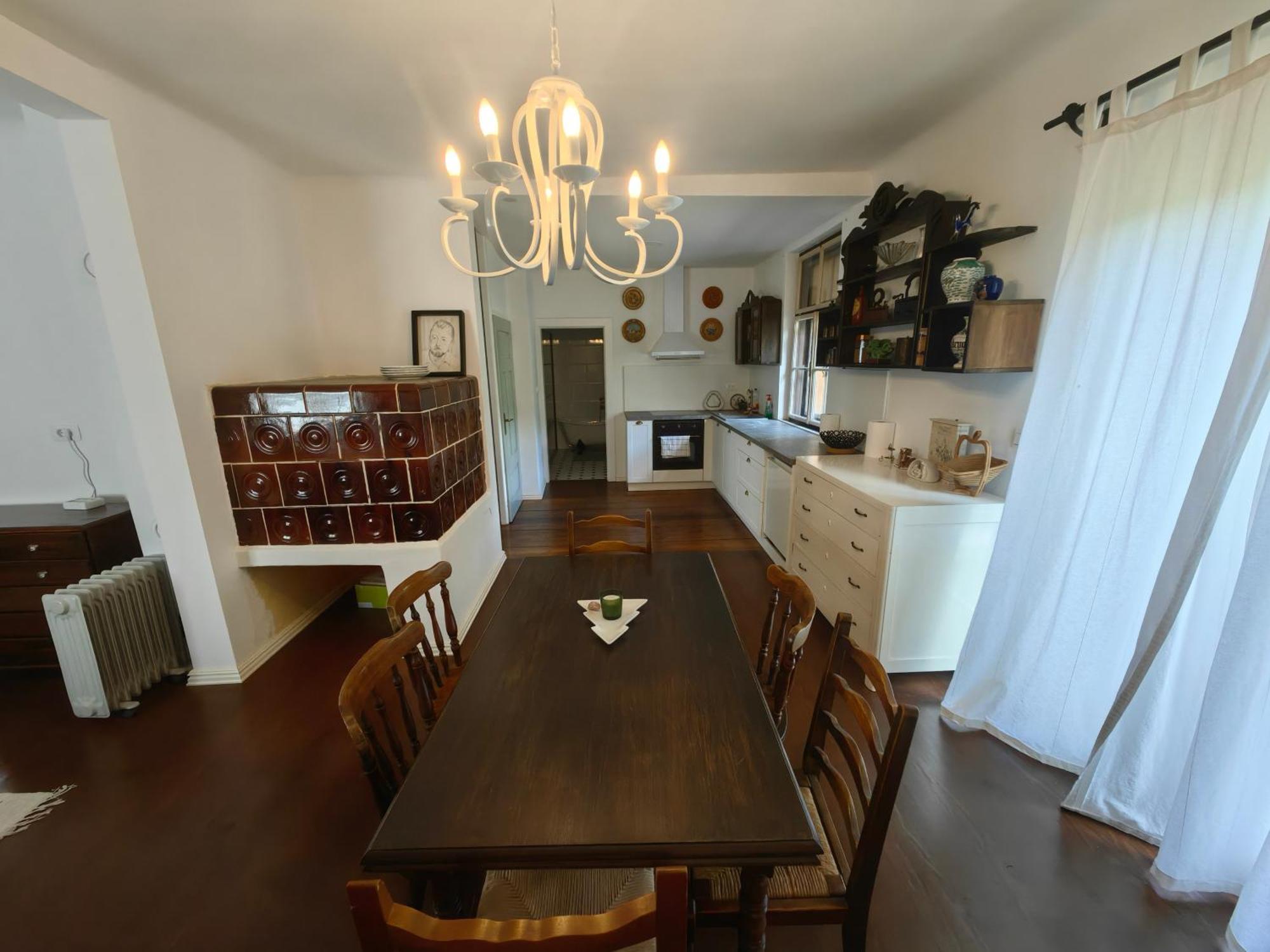 Hisa Hortenzija Luce Luaran gambar